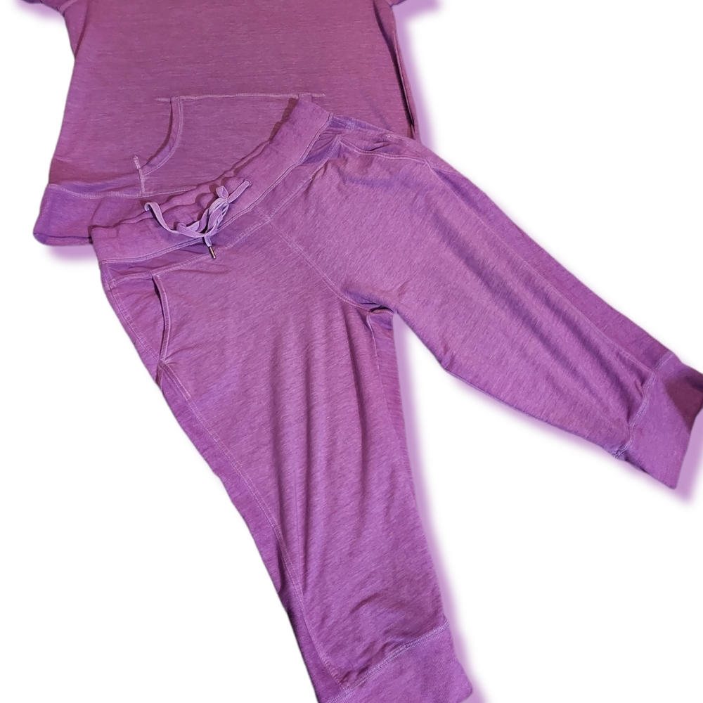 GREEN TEA 2 PIECE ATHLEISURE SET  TOP XXL BOTTOM XL LILAC COLOR